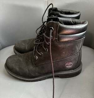 Timberland Women's Linden Woods 6-Inch Waterproof Boot Black A156S size 6.5